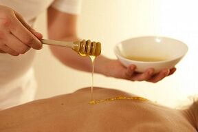 Massagem de mel para osteocondrose cervical