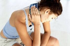 Sintomas e tratamento da osteocondrose cervical em casa