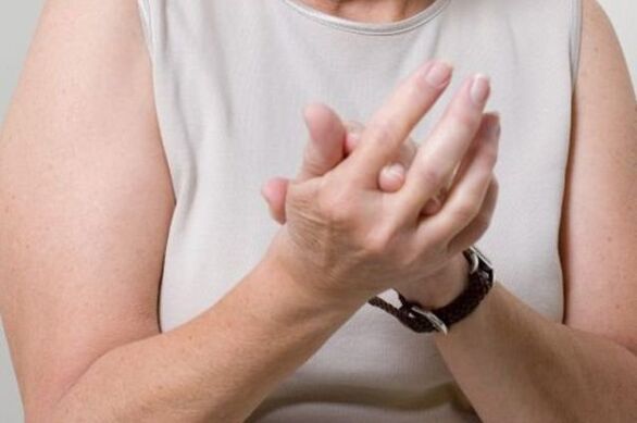 dor nas articulações dos dedos foto 3