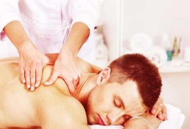 A massagem é um método eficaz de tratamento da osteocondrose torácica